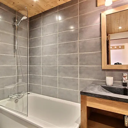 Studio cabine rénové 4 pers. avec vue Mont-Blanc Appartamento *